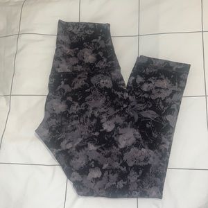 Lululemon 21” Align Rejuvenate Dark Chrome Multi Leggings Size 4